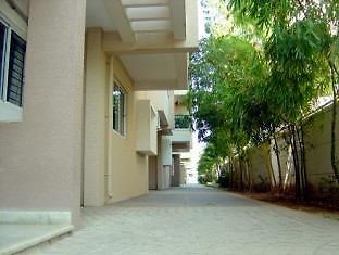 Stopovers Serviced Apartments - Hebbal Bangalore Buitenkant foto